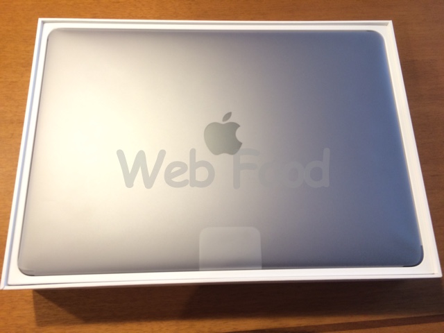 MacBook Pro2017 13インチのレビュー！Airと比較も！ | WebFood
